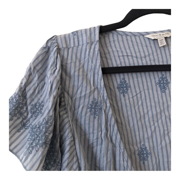 Lucky Brand Embroidered Floral Cross Over Flutter Sleeve Top Women's Small Blue - Picture 5 of 10